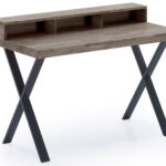 Mesa de estudio X-Loft. Tapa madera color roble American 54 mm. Estante elevado para monitor. Patas metálicas color negro. Medidas: 120 x 60 x 77 - 88 cm.