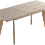 Mesa comedor extensible. Tapa y patas en madera de roble. Bordes tapa y extensiones con chaflán. Extensible interior tipo libro. Extensible a 180 cm. Medidas: 140 - 180 x 80 x 76 cm.