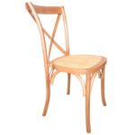 Estructura en madera madera maciza color natural claro. Asiento tapizado en rattán natural. Apilables. Medidas: 48 x 52 x 89 cm.