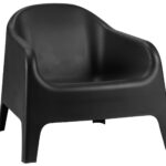 Sillón multiusos para uso interior / exterior. Polipropileno alta resistencia. Apilable. Color negro. Medidas: 76 x 72 x 70 cm.